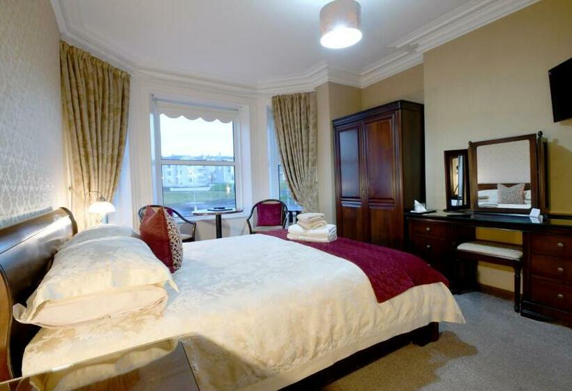 Deluxe Room, Cul Erg House & Kitchen