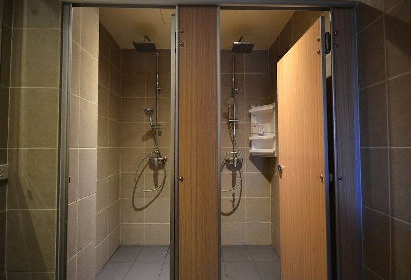 Standard Room Shared Bathroom, Good Day Hostel