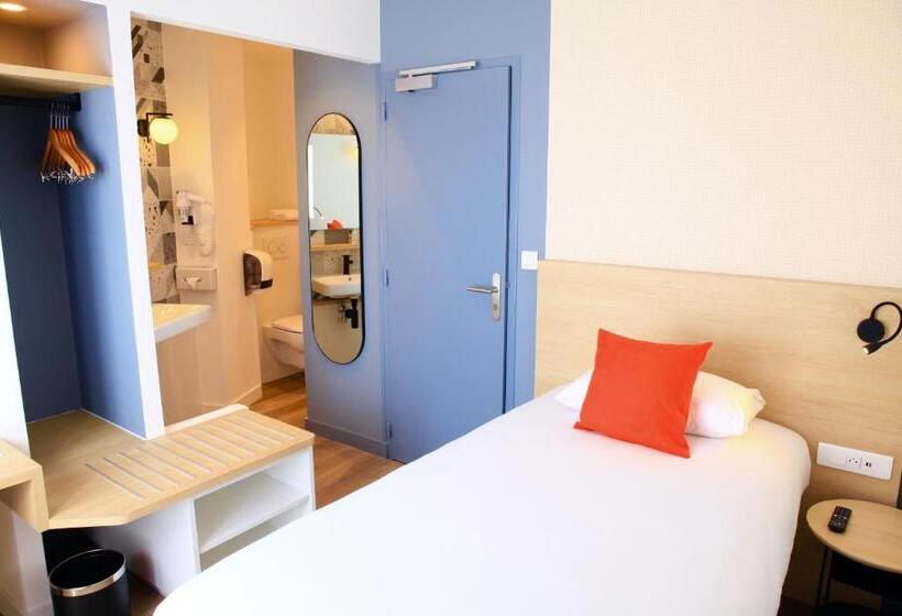 اتاق استاندارد یک نفره, Logis Hôtels  Hôtel Marguerite D Anjou Angers Château
