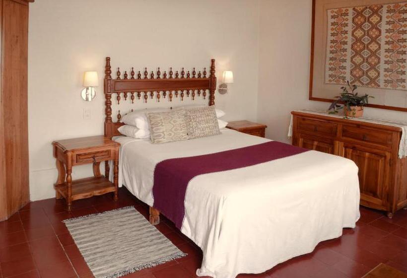 Standard Single Room, Los Arcos