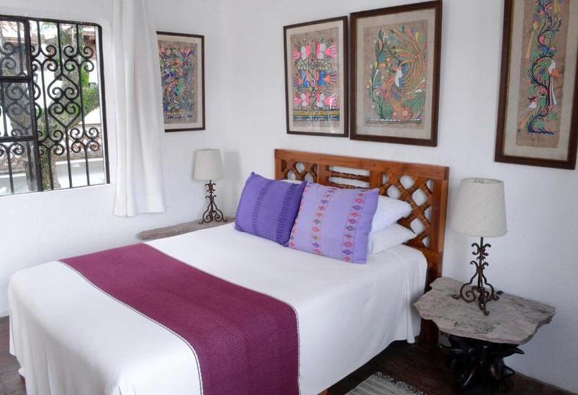 Standard Single Room, Los Arcos