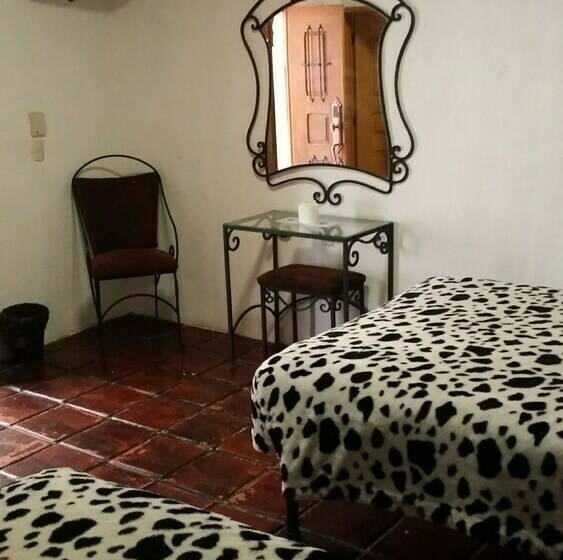 Standard Room, Posada Morelos