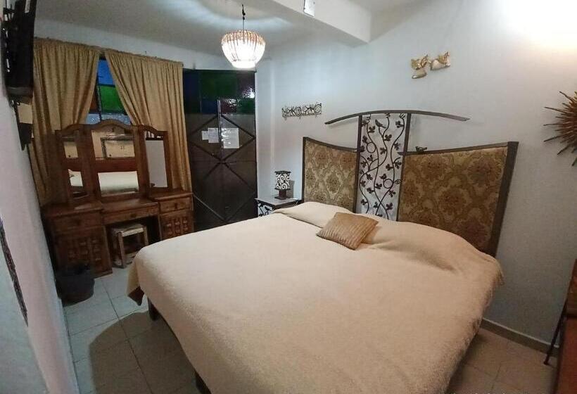 غرفة سوبيريور مزود بجاكوزى, Posada Spa Antigua Casa Hogar