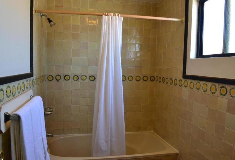 سوئیت جونیور با آشپزخانه, Quintas Papagayo