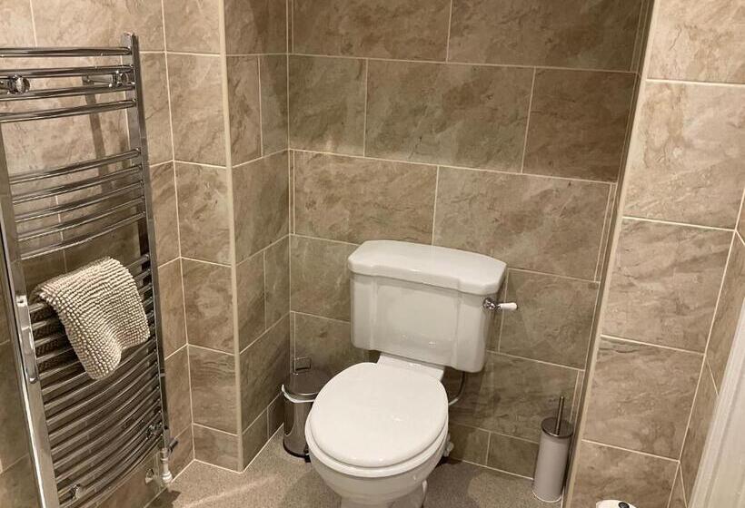 اتاق استاندارد با تخت بزرگ, Glenora Guest House