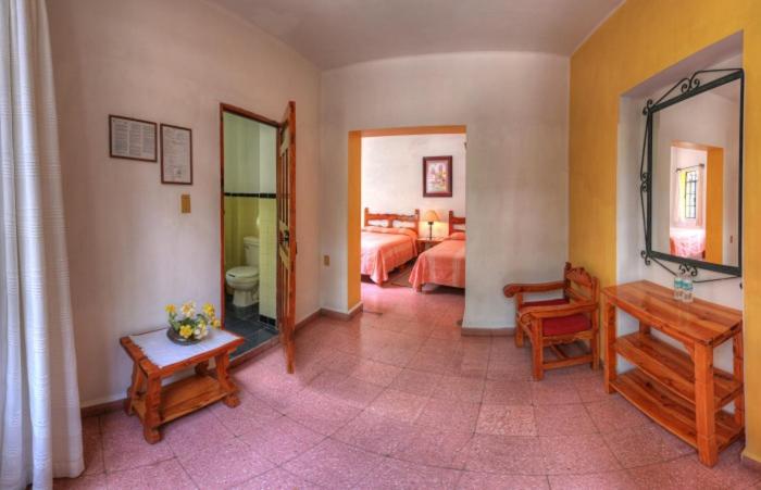 Standard Quadruple Room, Posada San Javier