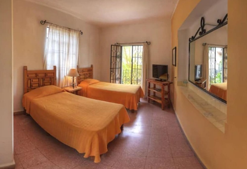 Standard Quadruple Room, Posada San Javier