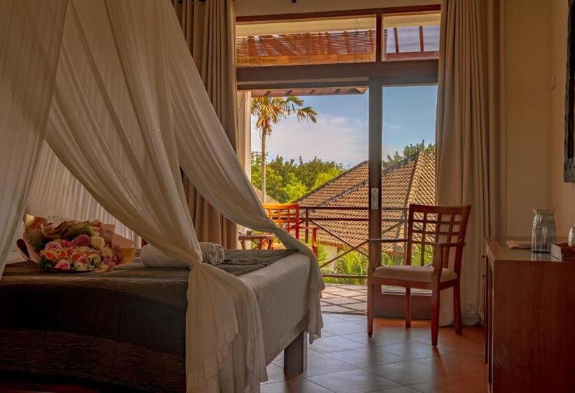 اتاق سوپریور با چشم‌انداز جانبی دریا, Ecosfera Hotel, Yoga & Spa