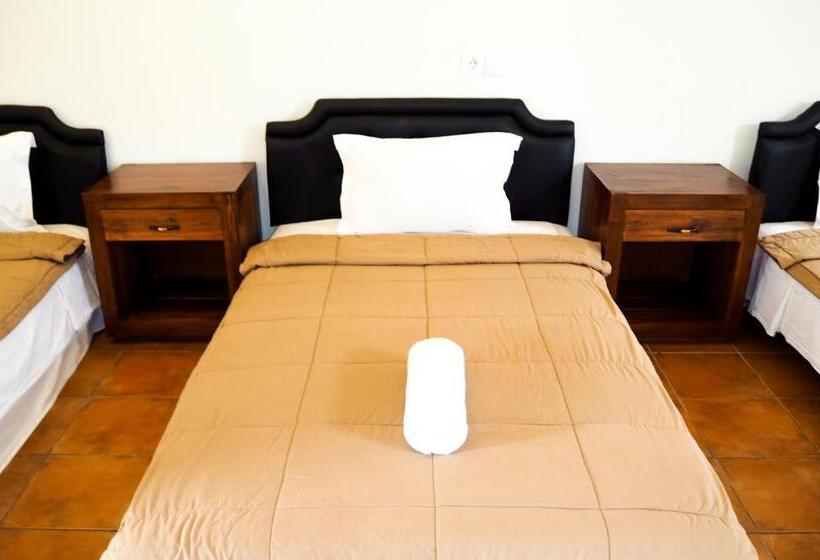 Economy Triple Room, Ecosfera Hotel, Yoga & Spa