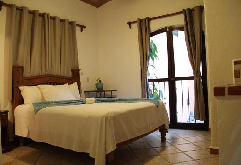 استودیو استاندارد با چشم‌انداز استخر, Villas Vista Suites Sayulita