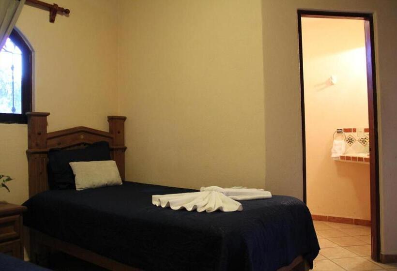 اتاق اساندارد با چشم‌انداز جانبی به دریا, Villas Vista Suites Sayulita