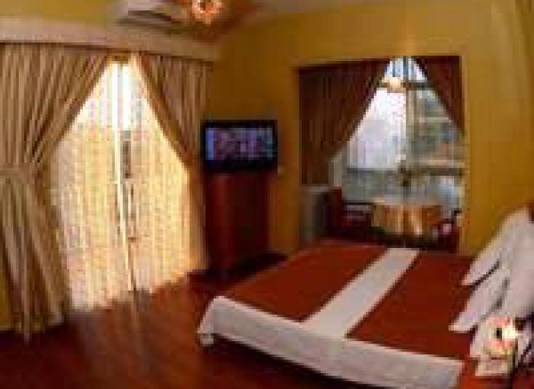 اتاق لوکس, Ahiram Hotel Byblos