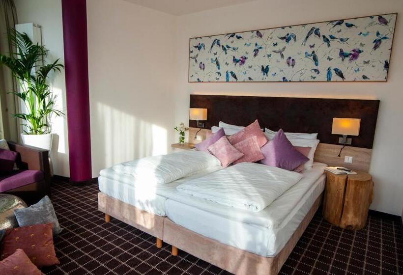 コンフォートトリプルルーム, Business Class Hotel Ebersberg