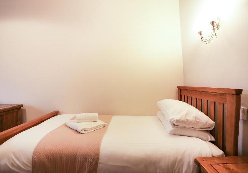 اتاق استاندارد یک نفره, Elm Farm Country House
