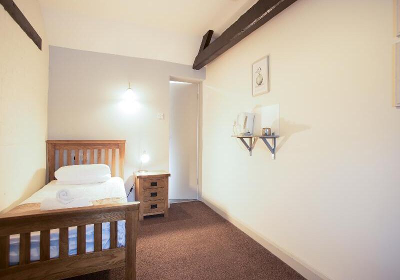 اتاق استاندارد یک نفره, Elm Farm Country House