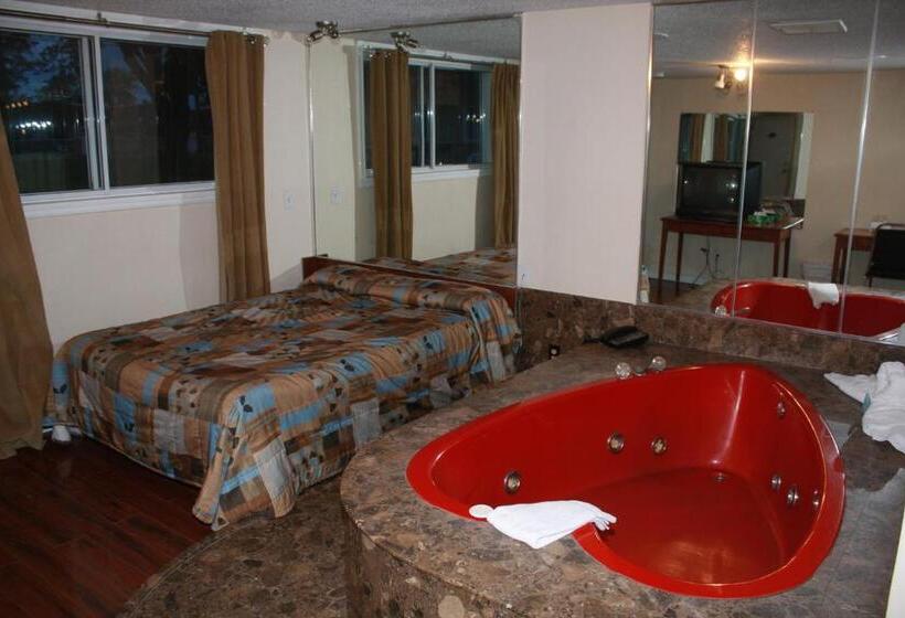 اتاق استاندارد با وان آب گرم, Grand Motel Saint Hubert