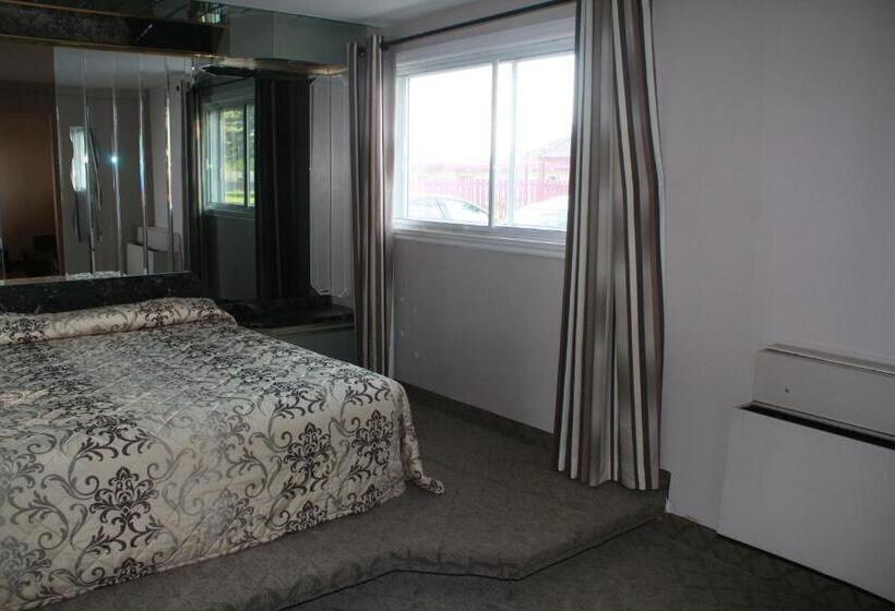 سوییت لوکس, Grand Motel Saint Hubert