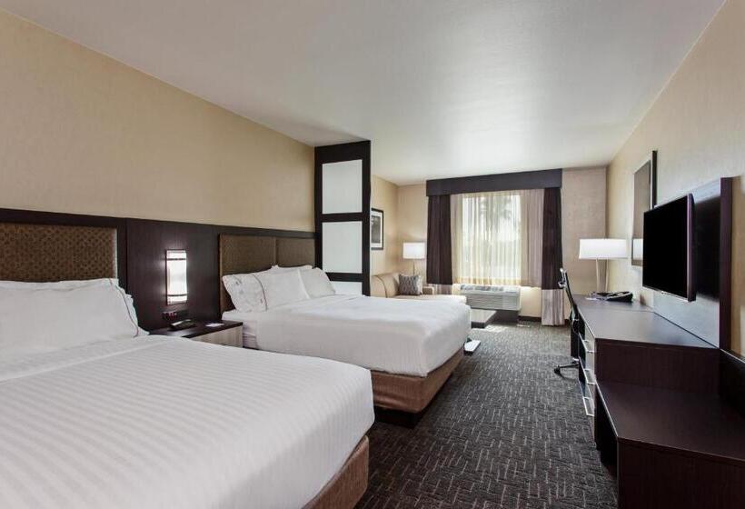 Suite, Holiday Inn Express & Suites Anaheim Resort Area