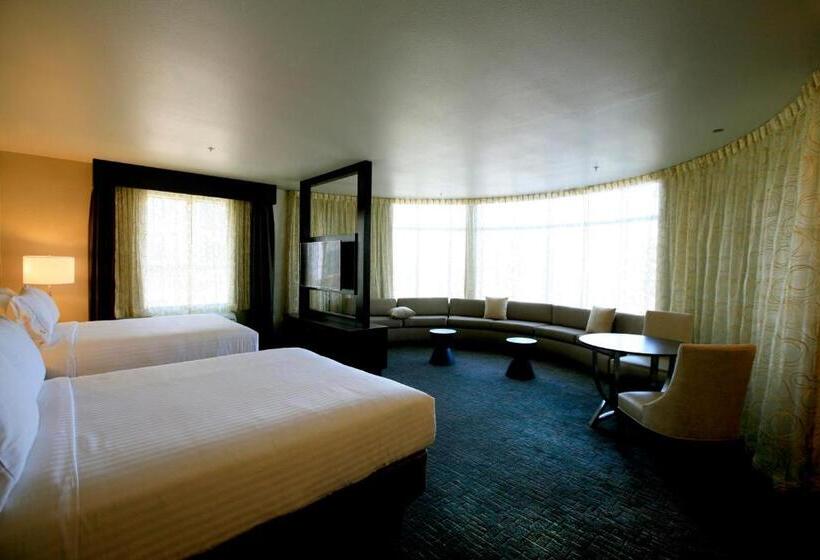 Suite Ático, Holiday Inn Express & Suites Anaheim Resort Area