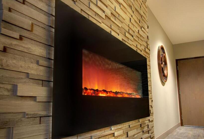 سوئیت برای معلولان, Indigo Traverse City, An Ihg