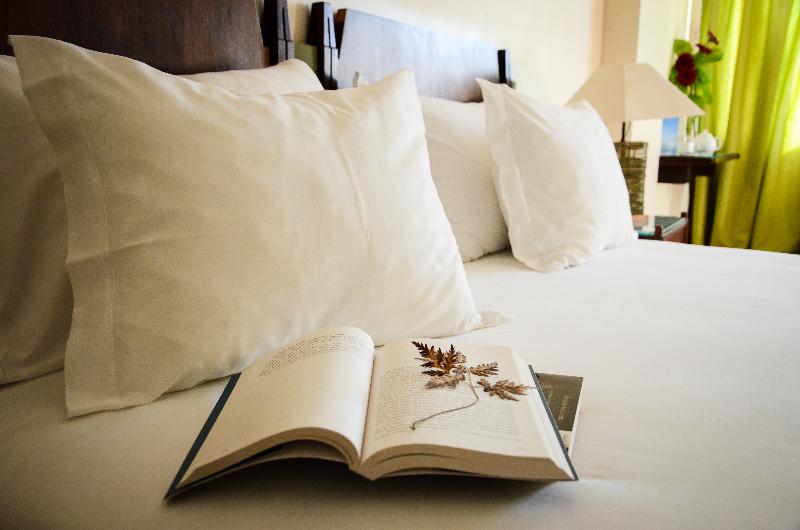 اتاق استاندارد با چشم‌انداز, Indigo Traverse City, An Ihg