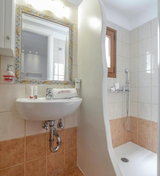 اتاق لوکس با چشم‌انداز دریا, Panormos Hotel And Studios