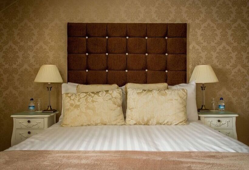 اتاق عادی, The Blackhorse Accommodation