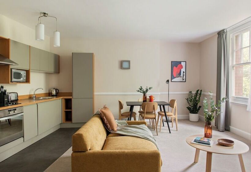 آپارتمان سوپریور 1 خوابه, Saco Bristol  West India House