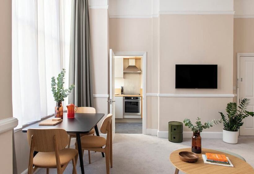 آپارتمان سوپریور 1 خوابه, Saco Bristol  West India House