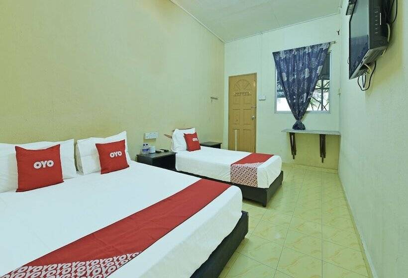 اتاق لوکس سه تخته, Oyo 90702 Empire Inn 1
