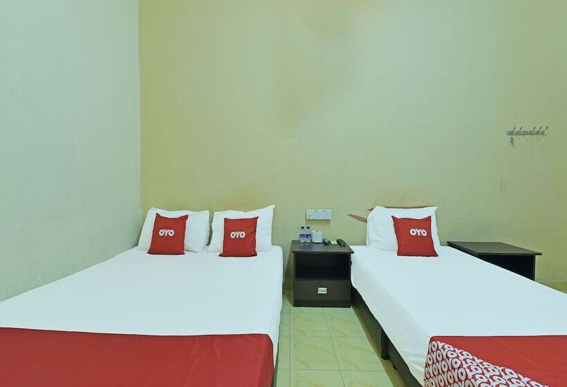 اتاق لوکس سه تخته, Oyo 90702 Empire Inn 1