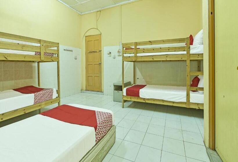 اتاق سوپریور خانوادگی, Oyo 90702 Empire Inn 1