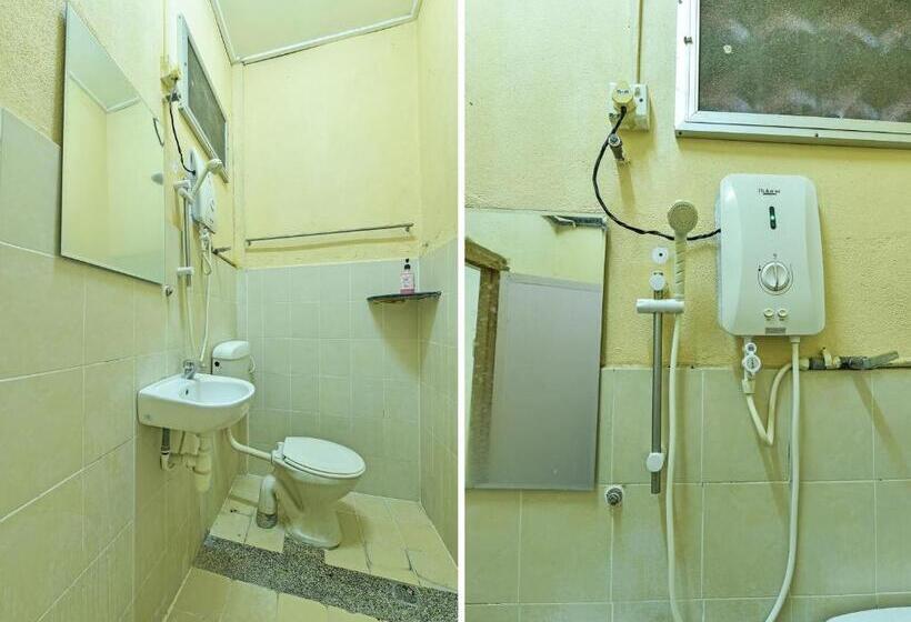 اتاق لوکس سه تخته, Oyo 90702 Empire Inn 1