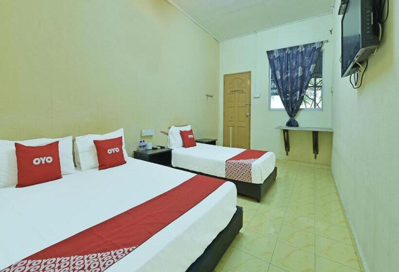 اتاق لوکس سه تخته, Oyo 90702 Empire Inn 1