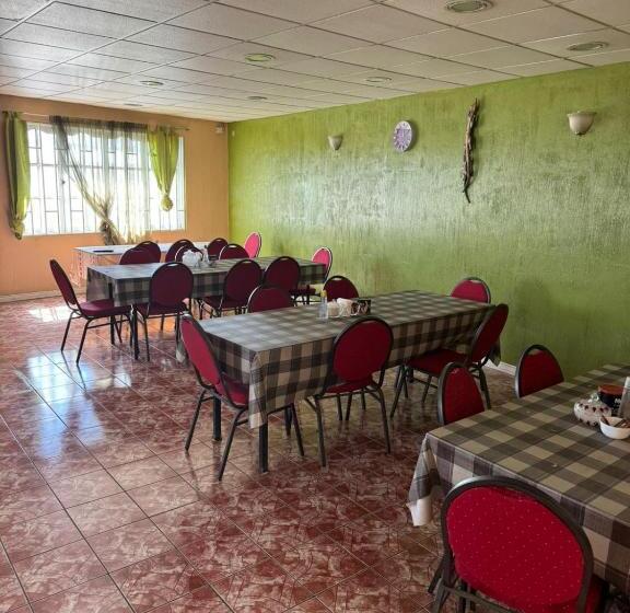اتاق استاندارد, Hospedaje Personal Laboral Y Turistas
