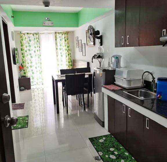 آپارتمان 1 خوابه با بالکن, Condominium Ec Accommodation