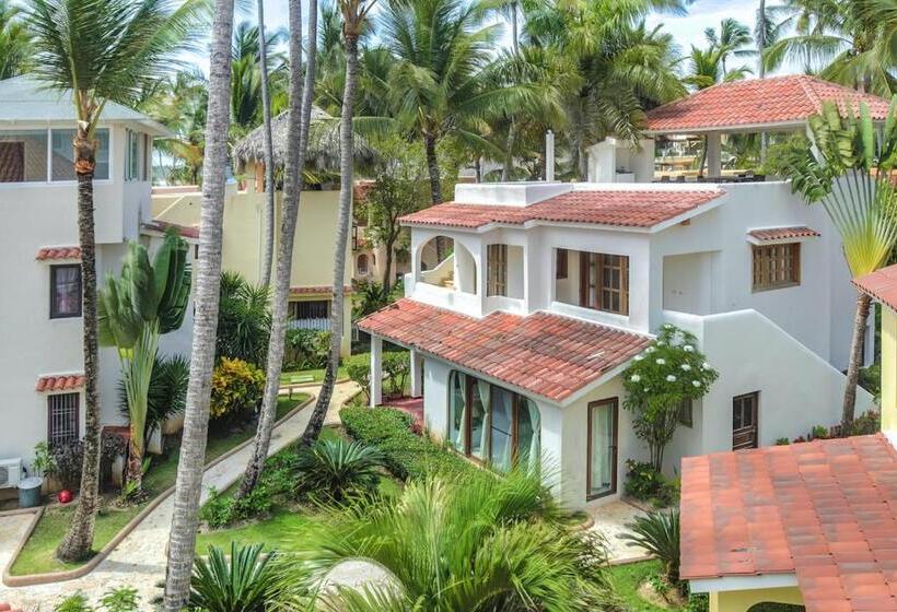 ویلای 3 خوابه, Aventura Village Los Corales Beach And Spa
