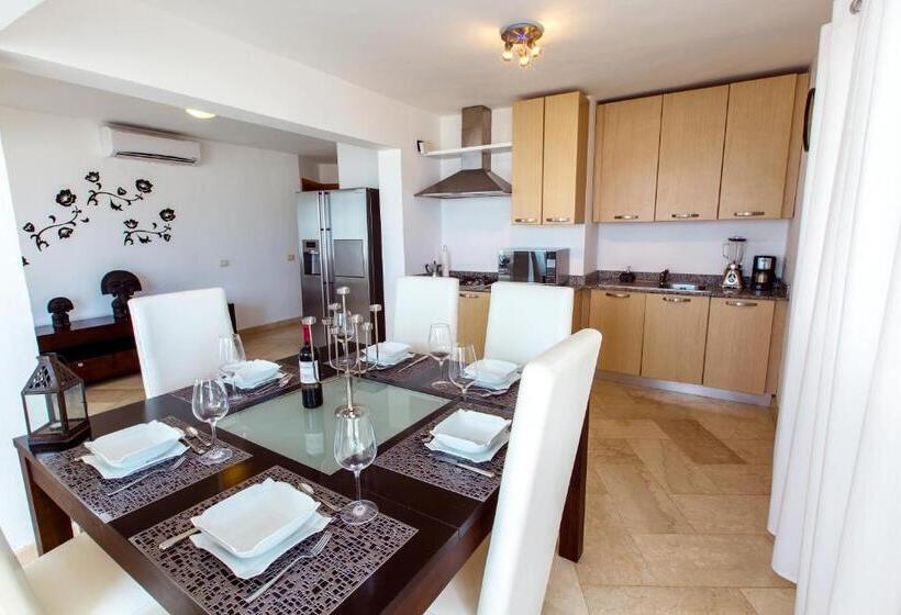Deluxe Suite Sea View, Aventura Village Los Corales Beach And Spa