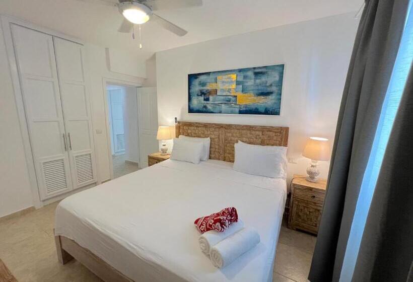 سوییت با چشم‌انداز استخر, Aventura Village Los Corales Beach And Spa