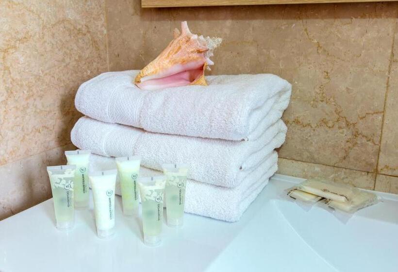 سوییت با چشم‌انداز استخر, Aventura Village Los Corales Beach And Spa