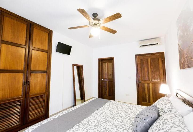 سوییت جونیور با چشم‌انداز استخر, Aventura Village Los Corales Beach And Spa