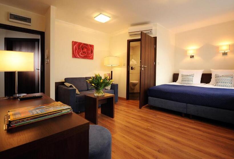 اتاق استاندارد سه نفره, Armon Residence