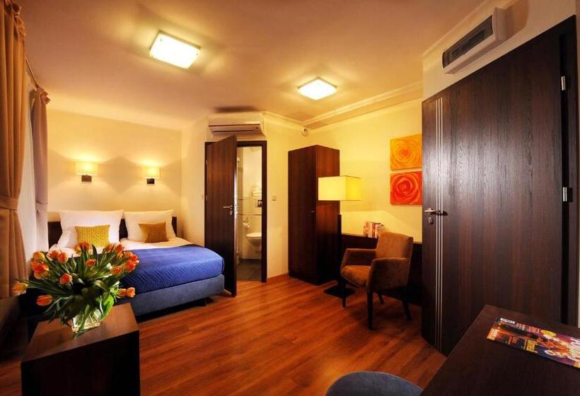 اتاق استاندارد, Armon Residence