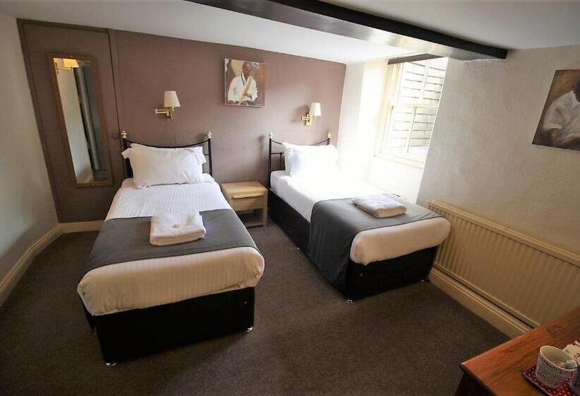 Standard Room, The Kings Arms Chipping Norton