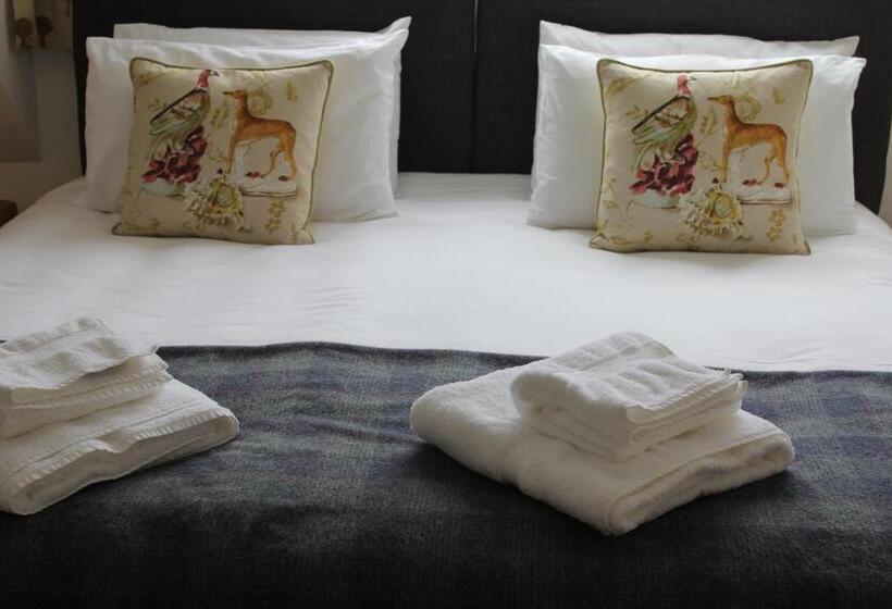 اتاق لوکس, Three Horseshoes Country Inn