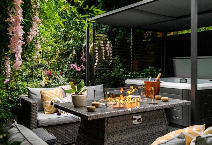 آپارتمان 1 خوابه با چشم‌انداز باغ, Newmarket Boutique Apartments