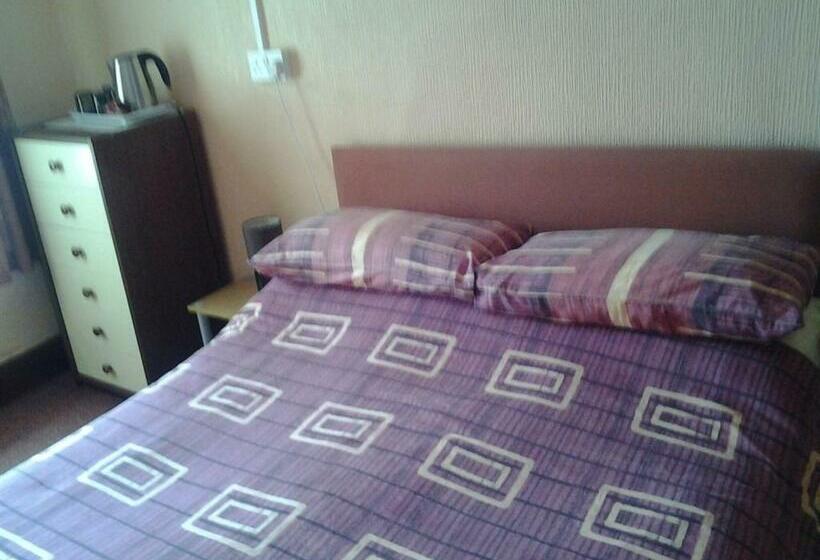 اتاق استاندارد, The Lyndene Guest House