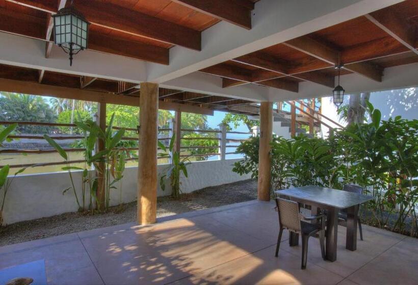 اتاق استاندارد با تخت بزرگ, Boca Olas Resort Villas