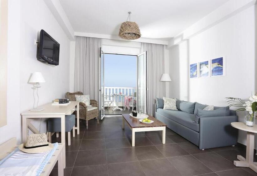 آپارتمان 1 خوابه با چشم‌انداز دریا, Artina Nuovo