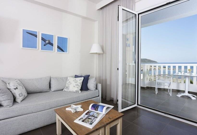 آپارتمان 1 خوابه با چشم‌انداز دریا, Artina Nuovo